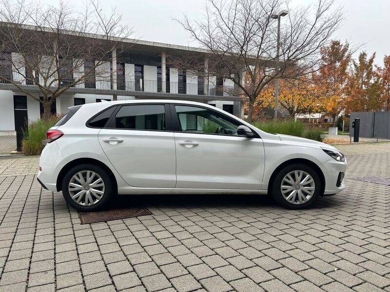 Gebraucht Hyundai i30 Edition 30 120 PS (88 kW) 2021 Weiß Limousine
