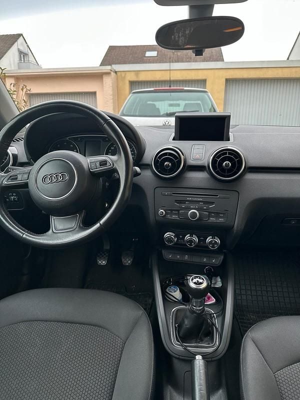 Gebraucht Audi A1 Sportback 86 PS (63 kW) 2012 Schwarz Kleinwagen