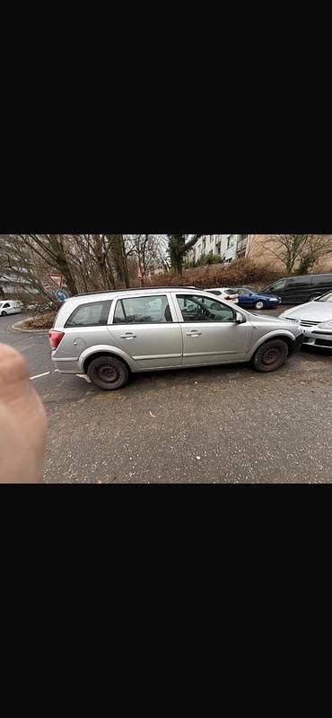 Gebraucht Opel Astra 110 PS (80 kW) 2009 Silber Kombi