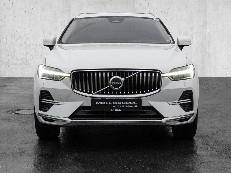 Gebraucht Volvo XC60 Plus 253 PS (186 kW) 2024 Crystal white SUV