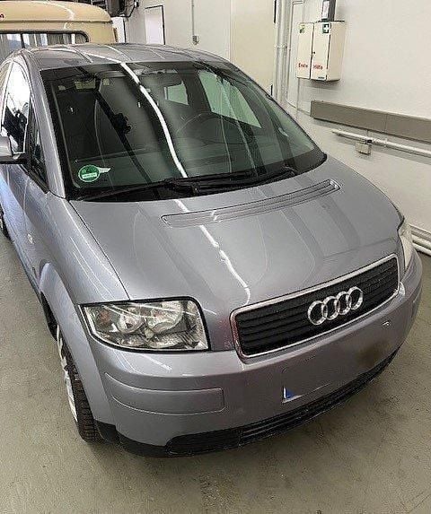 Usata Audi A2 75 CV (55 kW) 2004 Argento Utilitaria