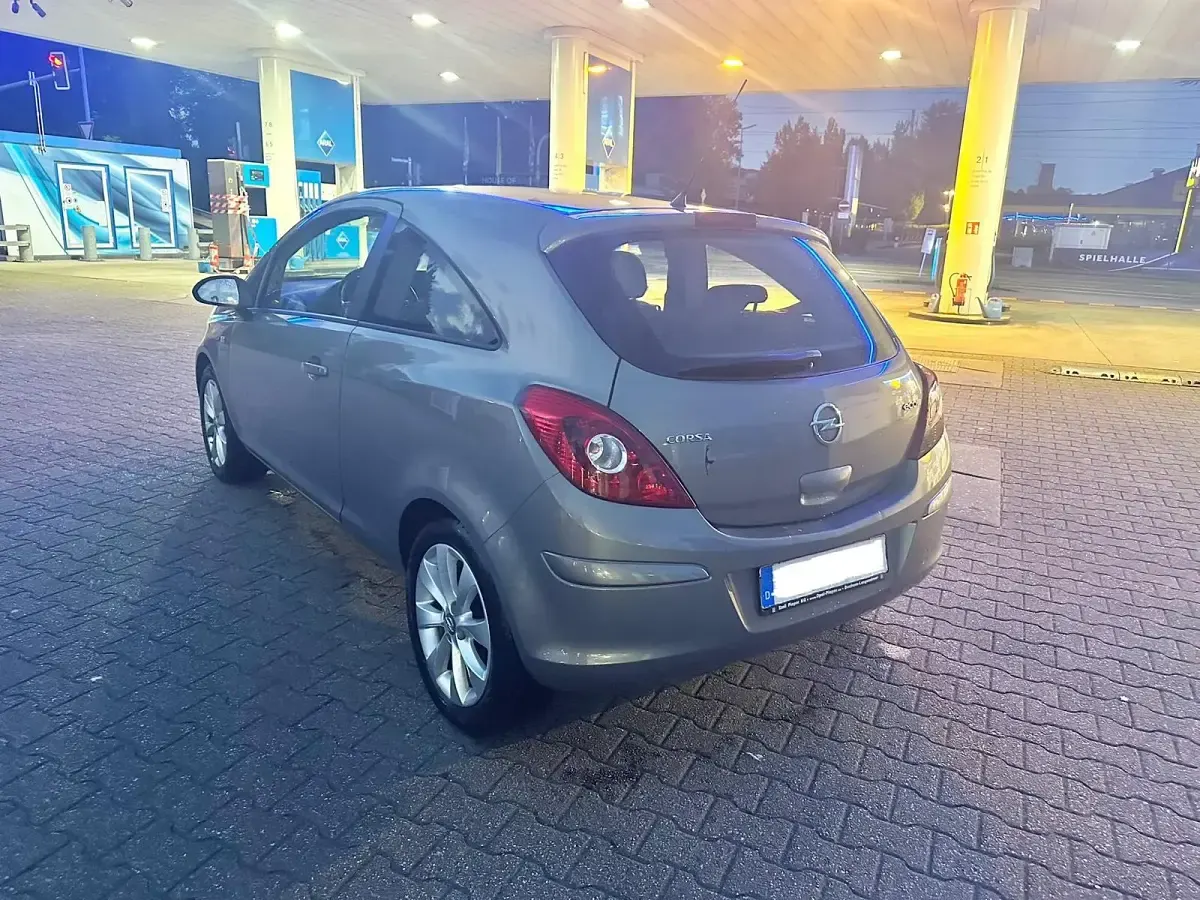 Gebraucht Opel Corsa 69 PS (50 kW) 2013 Kleinwagen