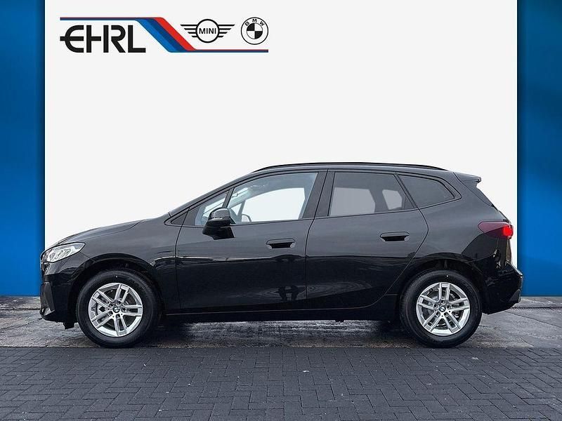 Neu BMW 218 Active Tourer Performance 136 PS (100 kW) 2026 Schwarz Van / Kleinbus