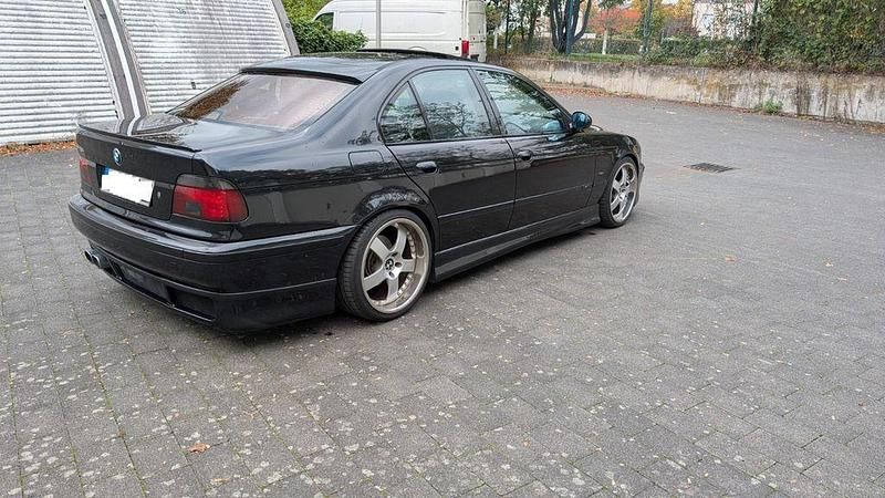 Gebraucht BMW 540 Performance 286 PS (210 kW) 1998 Schwarz Limousine