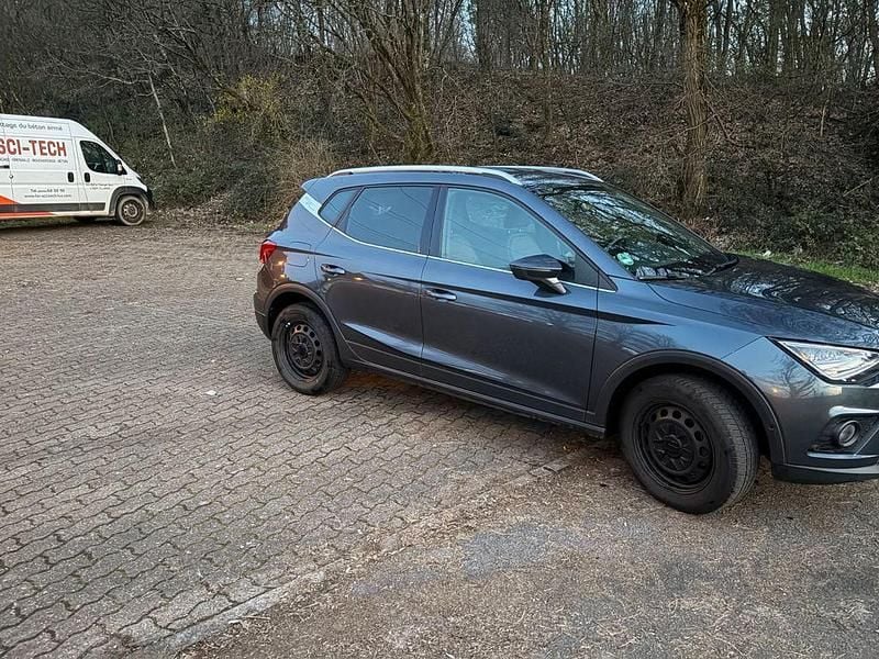 Gebraucht Seat Arona XCELLENCE 116 PS (85 kW) 2019 Grau SUV