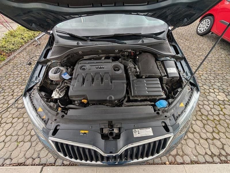 Gebraucht Skoda Octavia Joy 150 PS (110 kW) 2017 Grau Kombi