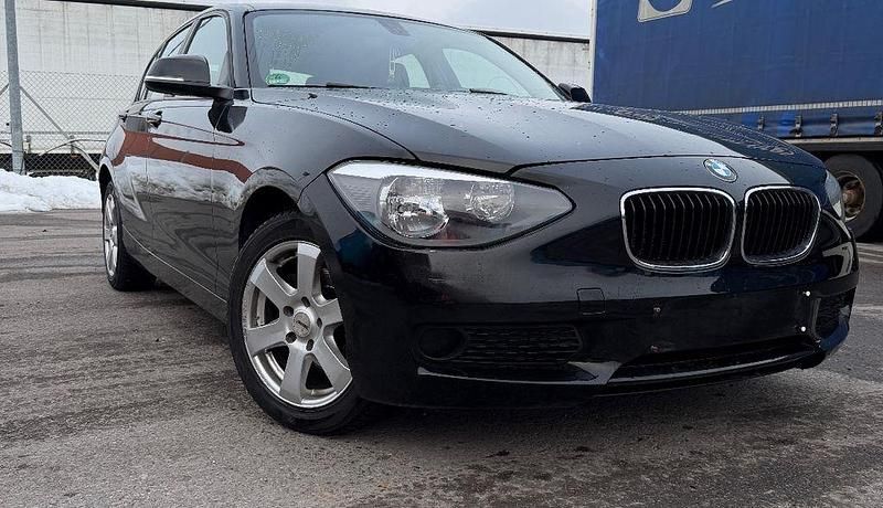 Schwarz Gebraucht 2012 BMW 116 Kleinwagen | 3.250 € (Superpreis) - Bild 1/4