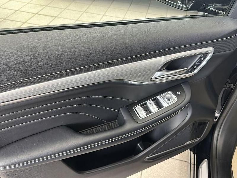 Gebraucht MG Marvel R 132 kW (180 PS) 2023 Schwarz SUV