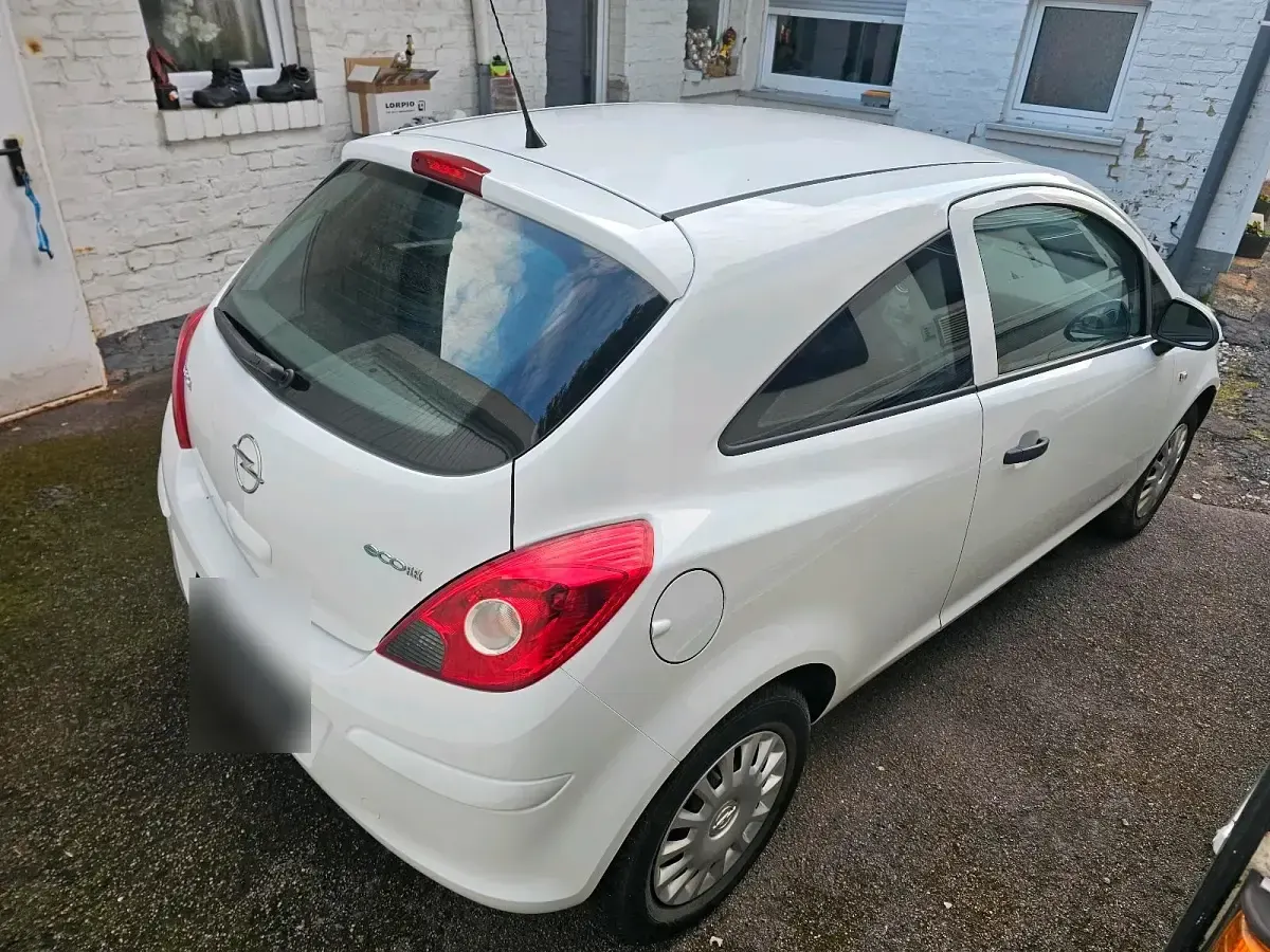Gebraucht Opel Corsa 60 PS (44 kW) 2009 Weiß Kleinwagen