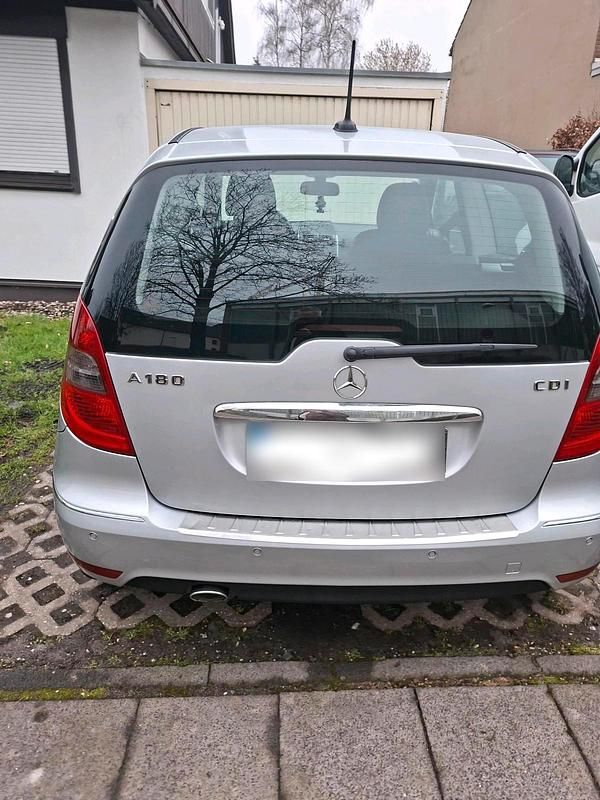 Gebraucht Mercedes A180 110 PS (80 kW) 2007 Silber Kleinwagen