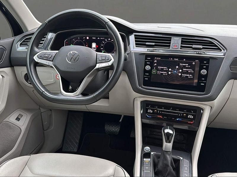 Gebraucht VW Tiguan Elegance 200 PS (147 kW) 2022 Schwarz SUV