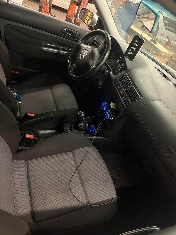 Gebraucht VW Golf IV 75 PS (55 kW) 2003 Silber Kleinwagen