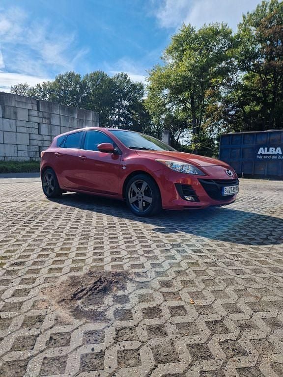 Rot Gebraucht 2009 Mazda 3 Exclusive-Line Limousine | 4.250 € (Fairer Preis) - Bild 1/4