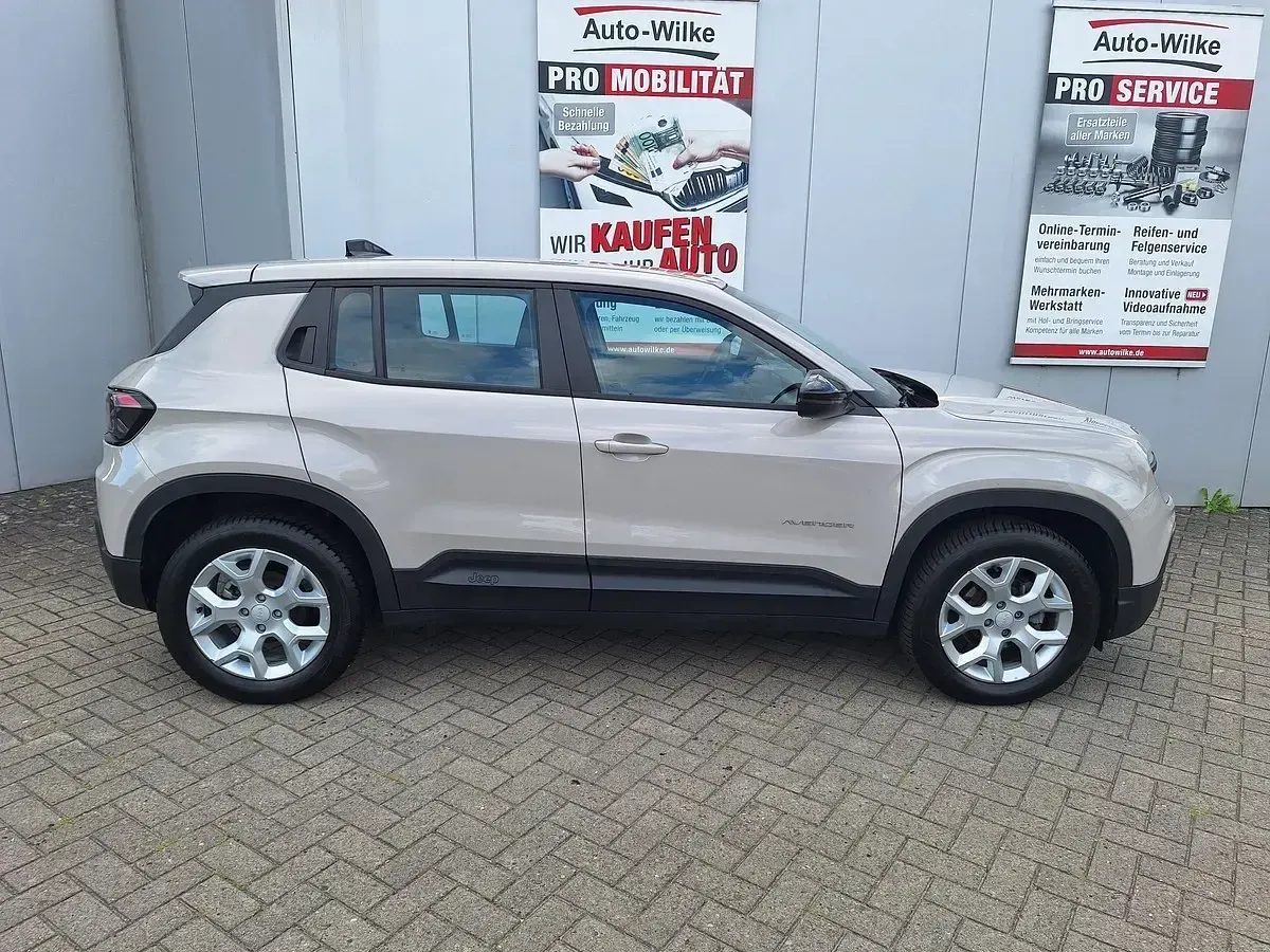 Gebraucht Jeep Avenger 101 PS (74 kW) 2025 Grau metallic SUV