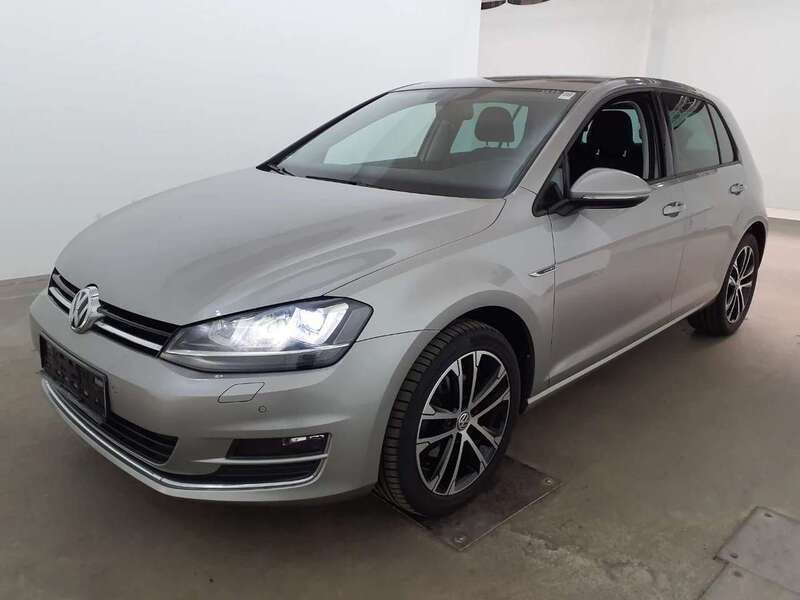 Tungsten silver Gebraucht 2015 VW Golf VII LOUNGE Kleinwagen | 13.490 € (Fairer Preis) - Bild 1/4