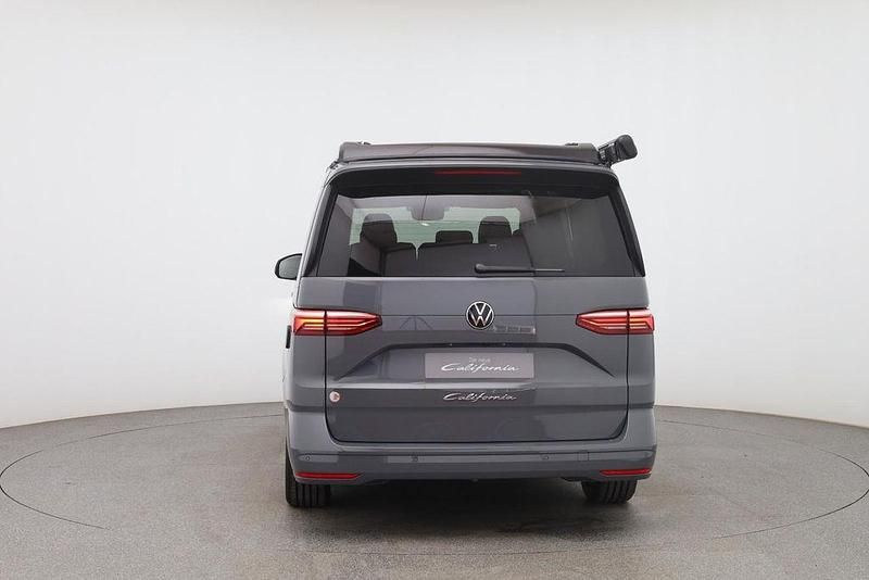 Neu VW California Beach 150 PS (110 kW) 2026 Grau Van