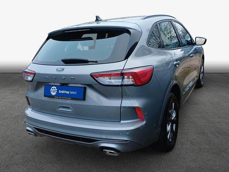 Używany Ford Kuga ST-Line 150 KM (110 kW) 2023 Srebrny SUV