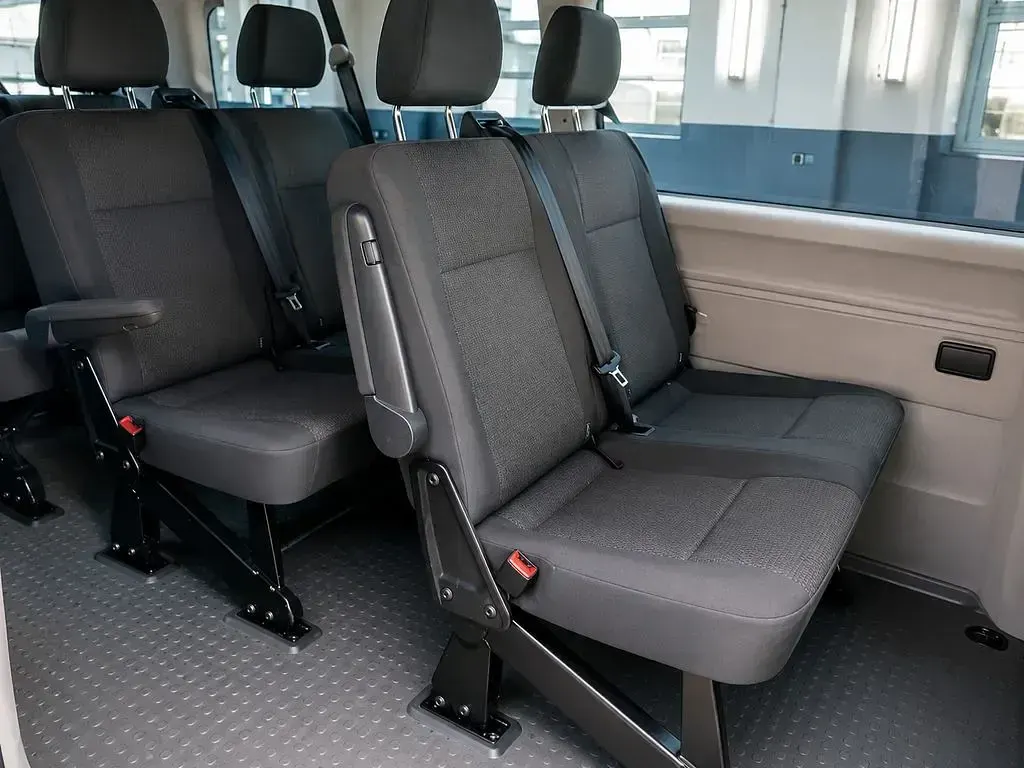 Gebraucht VW Caravelle 204 PS (150 kW) 2017 Silber Van