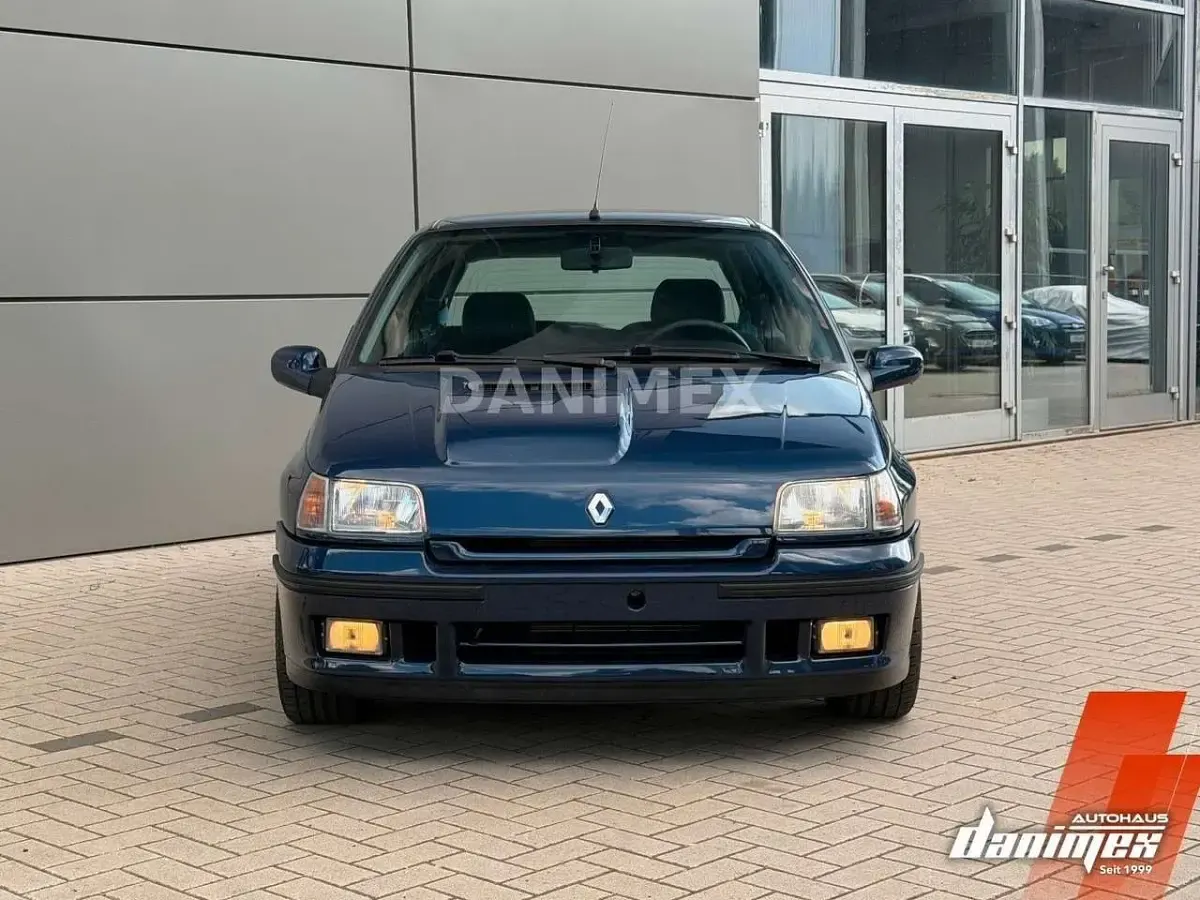 Gebraucht Renault Clio 147 PS (108 kW) 1995 Blau Limousine