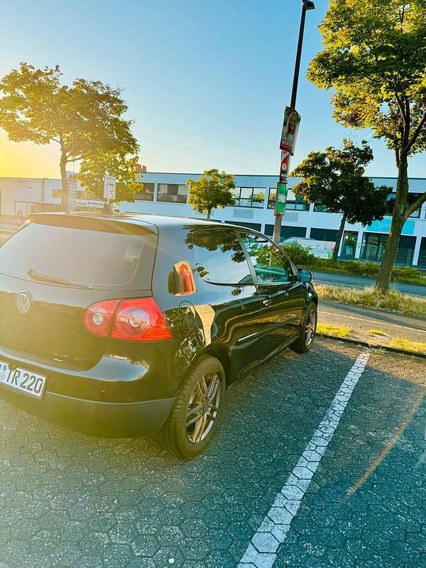 Schwarz Gebraucht 2007 VW Golf V Kleinwagen | 2.800 € (Fairer Preis) - Bild 1/4