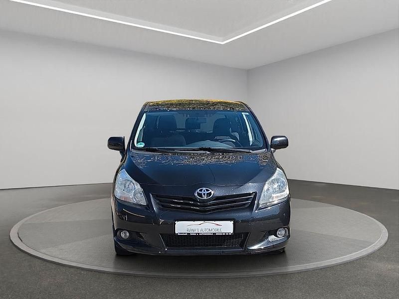 Gebraucht Toyota Verso Edition 126 PS (92 kW) 2011 Schwarz Van / Kleinbus