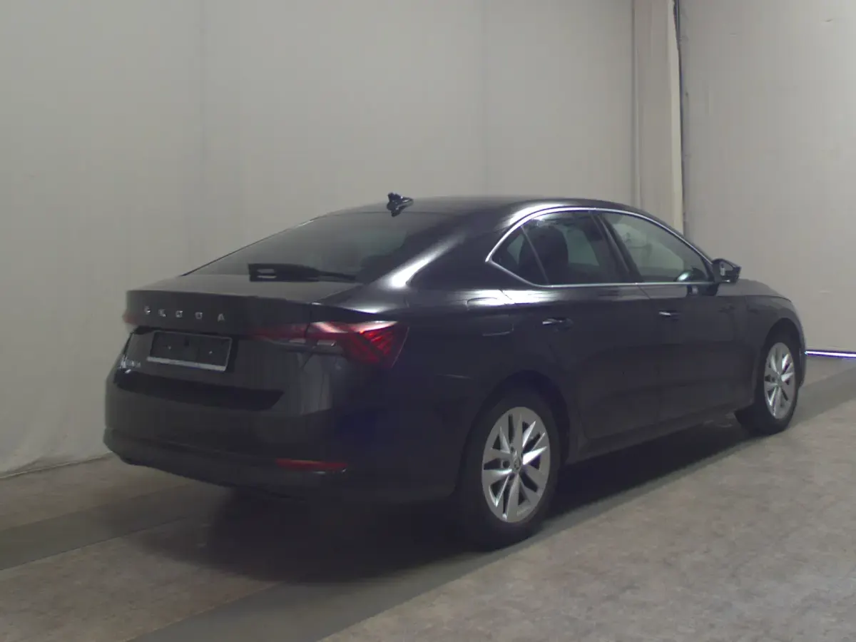 Gebraucht Skoda Octavia Style 150 PS (110 kW) 2022 Schwarz Limousine