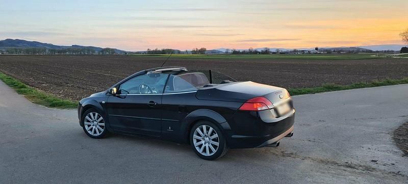 Gebraucht Ford Focus Cabriolet 145 PS (106 kW) 2007 Schwarz Cabrio