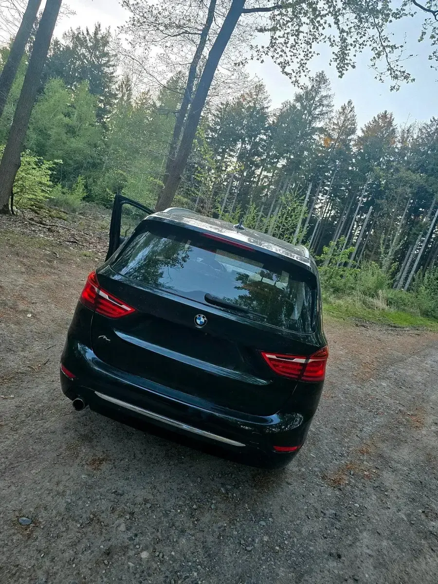 Używany BMW 218 Sport Line 2016 Czarny Sedan/Limuzyna