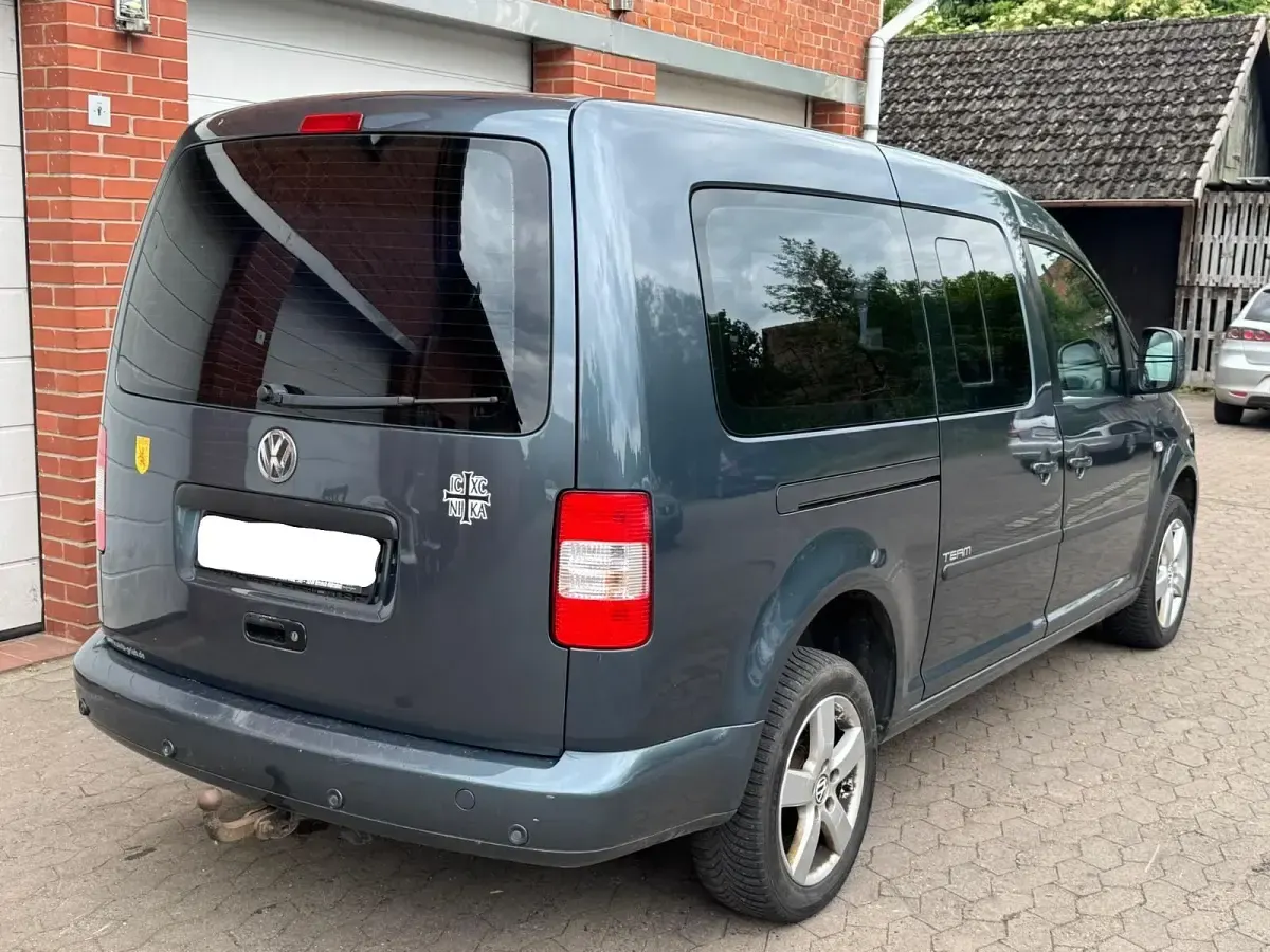 Gebraucht VW Caddy Team 105 PS (77 kW) 2010 Grau Van / Kleinbus