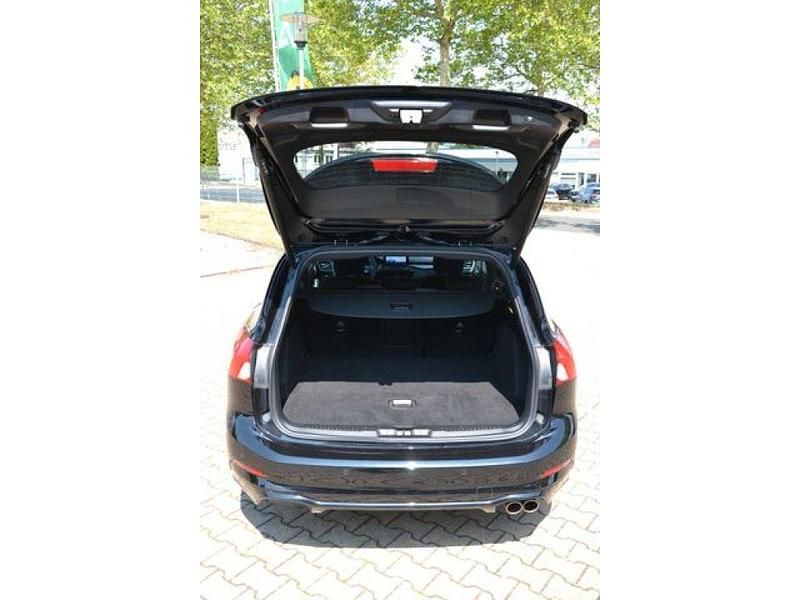 Gebraucht Ford Focus 125 PS (91 kW) 2020 Obsidianschwarz metallic (metallic) Kombi