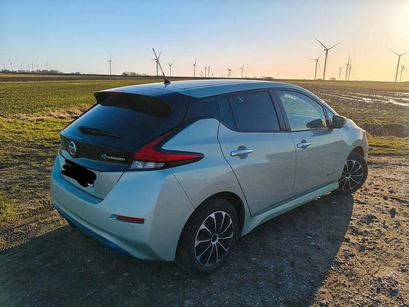 Gebraucht Nissan Leaf N-Connecta 110 kW (150 PS) 2019 Grün Kleinwagen