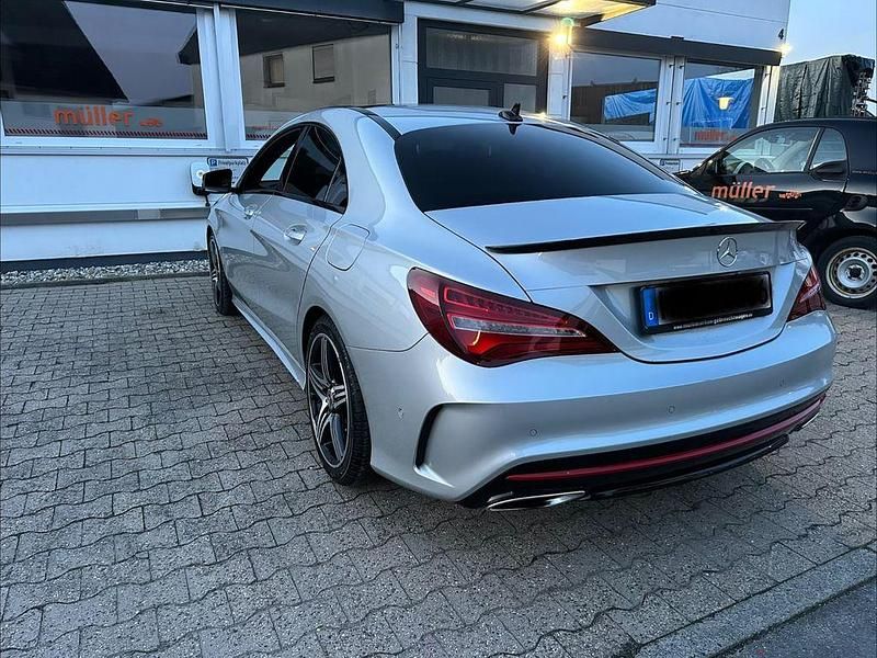 Gebraucht Mercedes CLA250 218 PS (160 kW) 2017 Silber Limousine