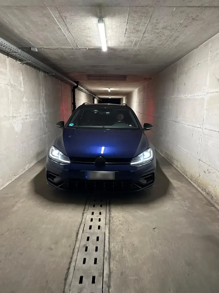 Gebraucht VW Golf VII R 310 PS (228 kW) 2018 Blau Kombi