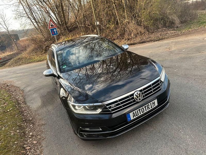Gebraucht VW Passat Highline 190 PS (139 kW) 2017 Schwarz Kombi