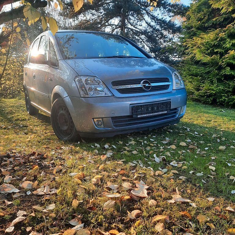 Silber Gebraucht 2005 Opel Meriva Van / Kleinbus | 1.050 € (Superpreis) - Bild 1/4