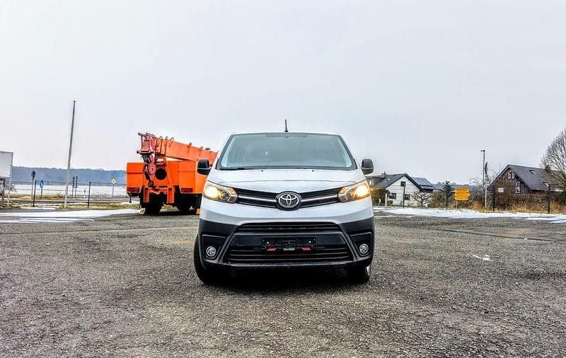 Neu Toyota Proace 120 PS (88 kW) 2025 Weiß Van / Kleinbus
