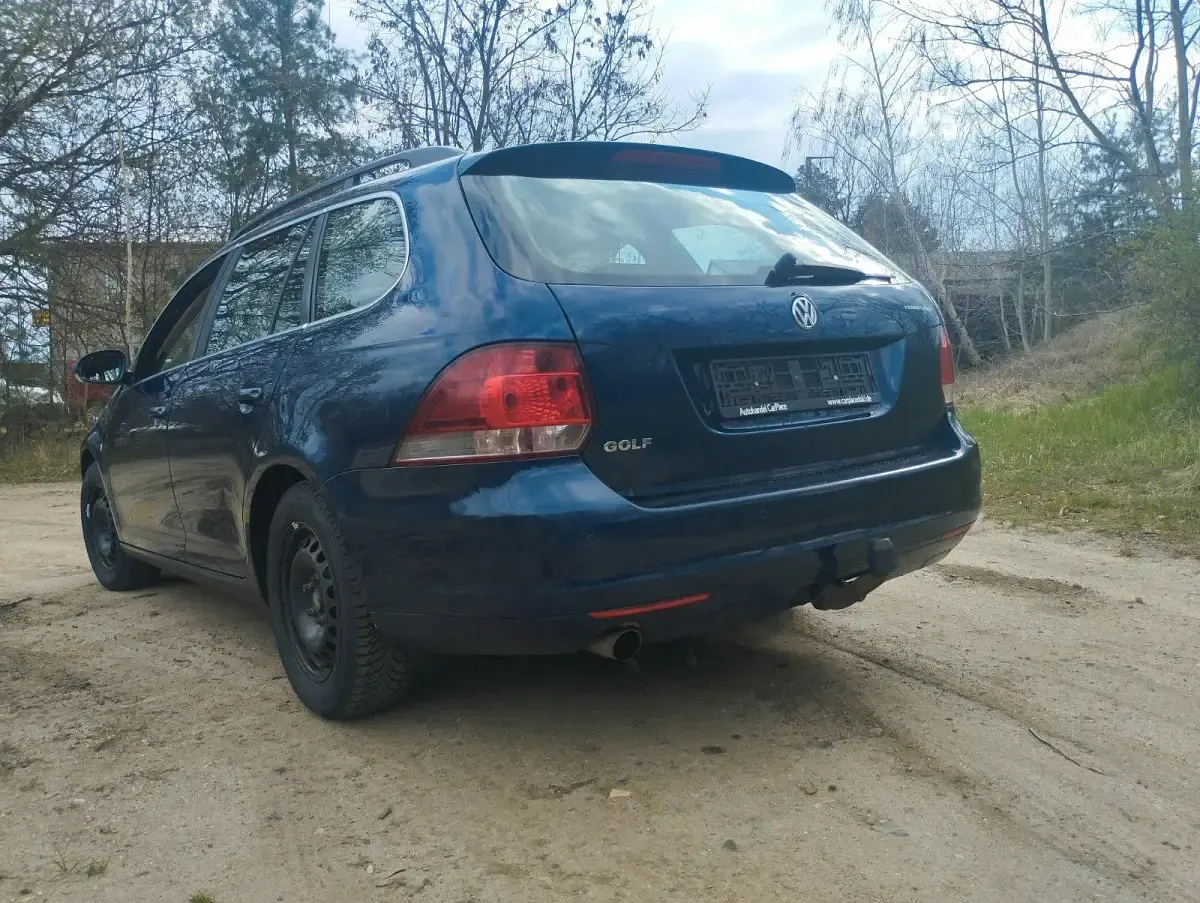 Gebraucht VW Golf VI 105 PS (77 kW) 2011 Blau Kleinwagen
