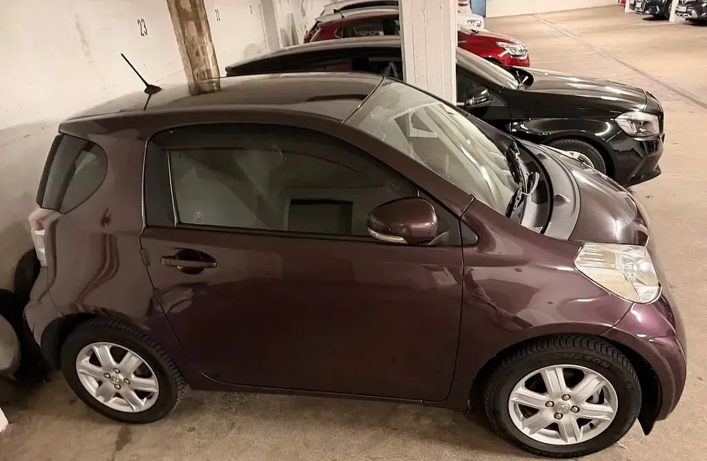 Second-hand Toyota iQ 68 CP (50 kW) 2009 Mov Hatchback