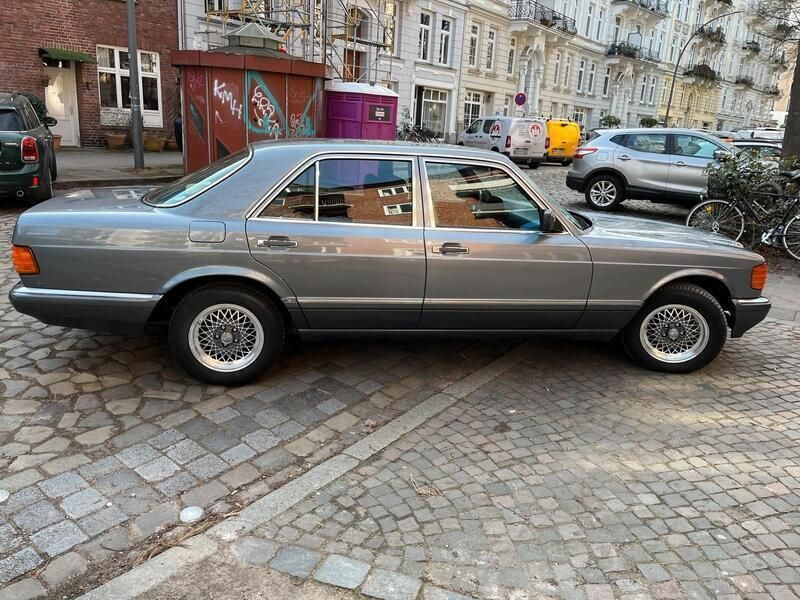 Grau Gebraucht 1990 Mercedes 420 SE Limousine | 18.900 € - Bild 1/4