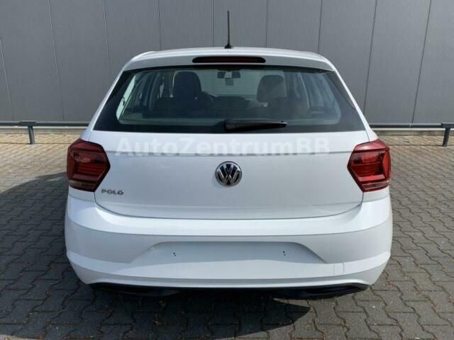 Gebraucht VW Polo Comfortline 80 PS (58 kW) 2019 Weiß metallic Kleinwagen