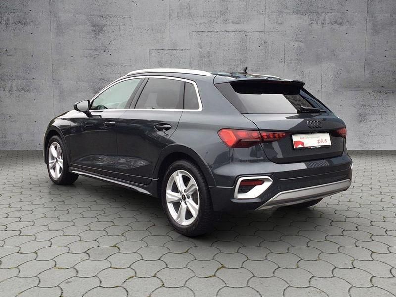 Gebraucht Audi A3 Ambiente 150 PS (110 kW) 2024 Manhattangrau metallic Limousine