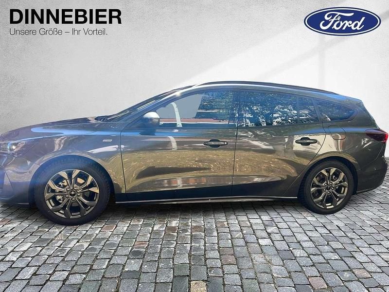 Neu Ford Focus ST-Line X 155 PS (114 kW) 2025 Magnetic grau metallic Kombi