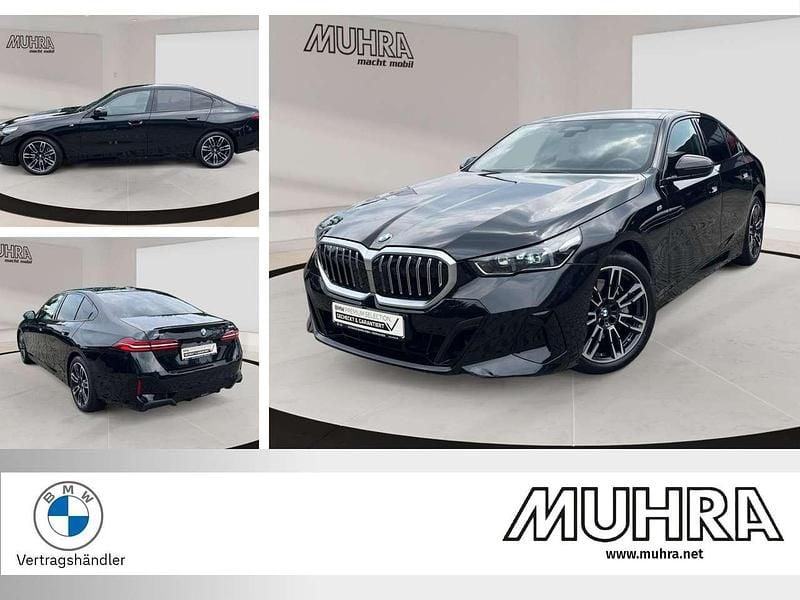 Black sapphire Gebraucht 2024 BMW 540 M Sport Limousine | 71.870 € - Bild 1/4