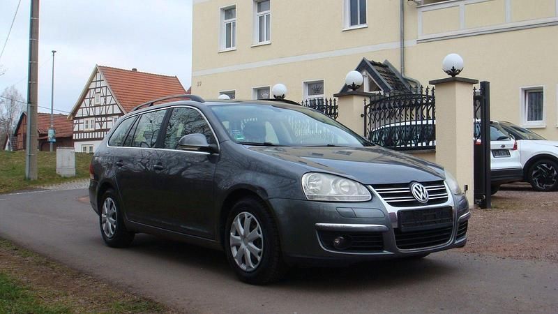 Grau Gebraucht 2007 VW Golf V Comfortline Kombi | 2.690 € (Guter Preis) - Bild 1/4