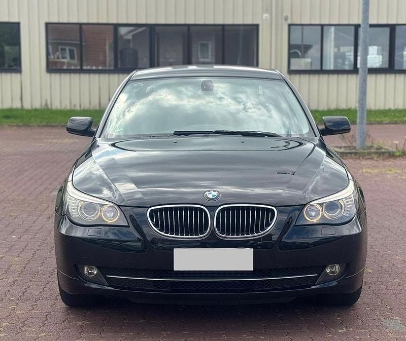 Schwarz Gebraucht 2008 BMW 523 Advantage Limousine | 6.900 € (Guter Preis) - Bild 1/4