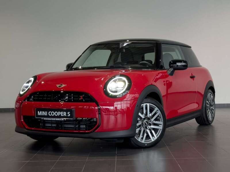 Rot Gebraucht 2024 Mini Cooper S Kleinwagen | 34.550 € (Teuer) - Bild 1/4