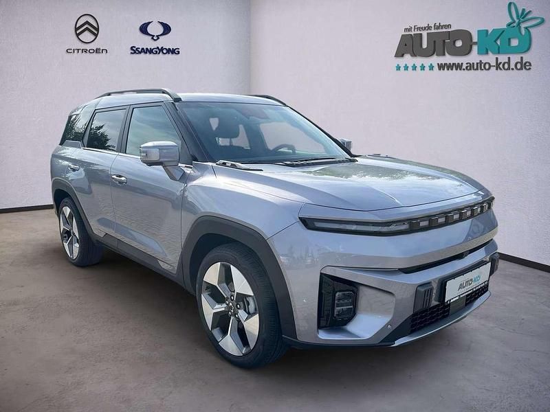 Neu KGM Torres EVX 152 kW (207 PS) 2025 Iron metal SUV