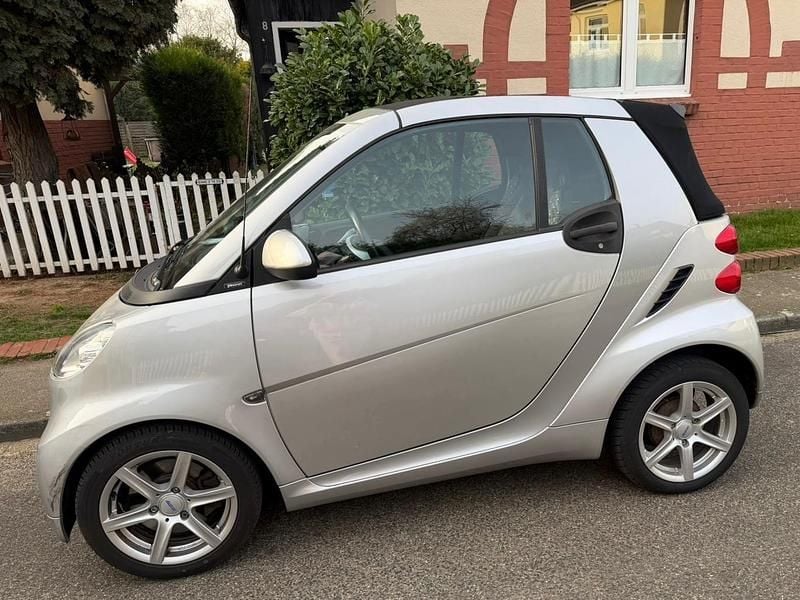 Gebraucht Smart ForTwo Cabrio 71 PS (52 kW) 2011 Silber Cabrio