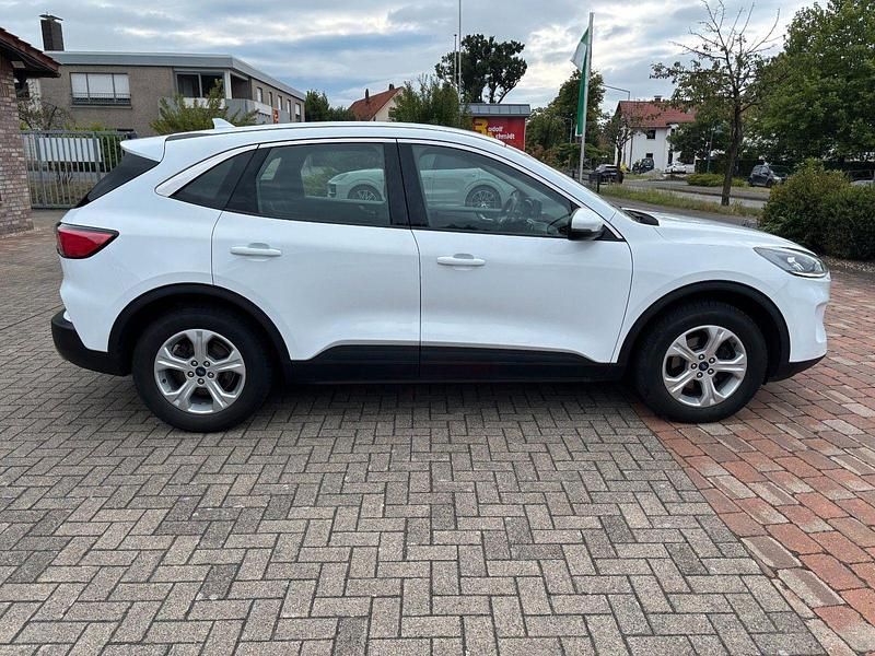 Gebraucht Ford Kuga Cool & Connect 190 PS (139 kW) 2020 Weiß SUV