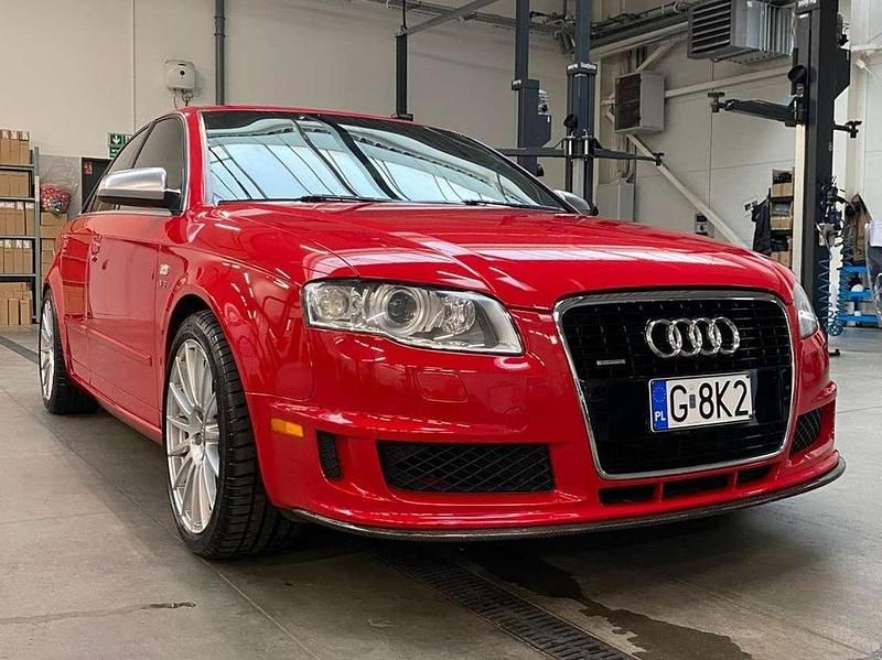 Rot Gebraucht 2007 Audi S4 Sport Limousine | 22.000 € (Teuer) - Bild 1/4